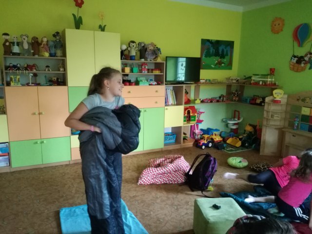 23_Spaní ve škole